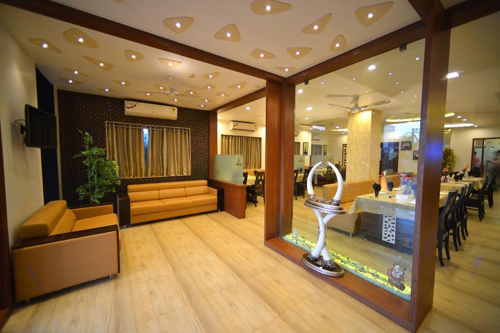 Morbi The Grand Imperial Hotel מראה חיצוני תמונה