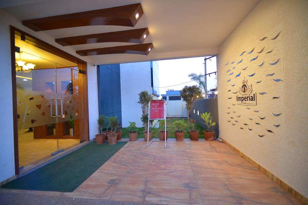 Morbi The Grand Imperial Hotel מראה חיצוני תמונה