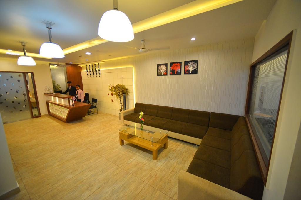 Morbi The Grand Imperial Hotel מראה חיצוני תמונה