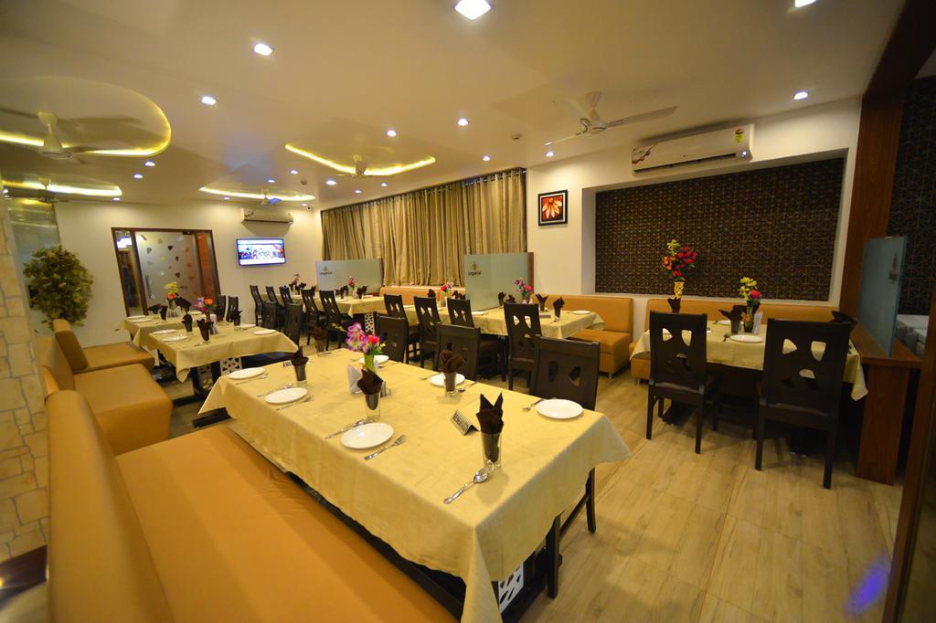 Morbi The Grand Imperial Hotel מראה חיצוני תמונה